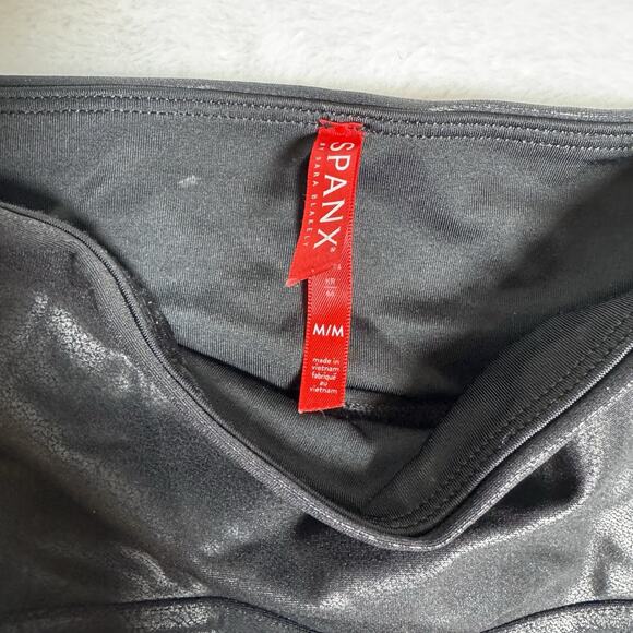 Spanx faux leather leggings Size Medium Black - Picture 3 of 5